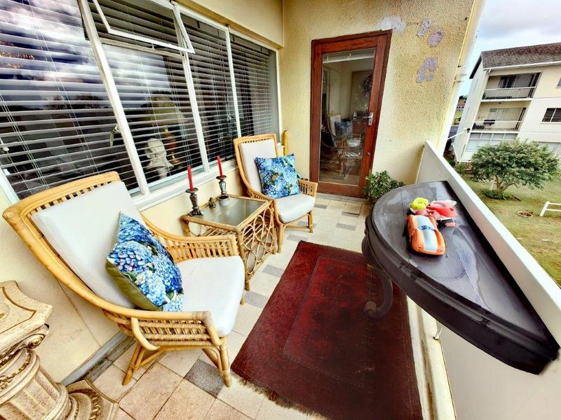 2 Bedroom Property for Sale in Oostersee Western Cape